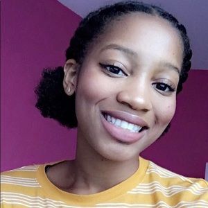 Meet your Posher, Rebecca